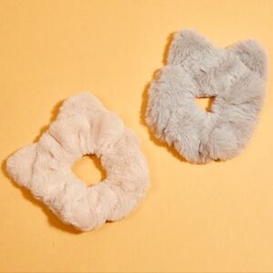 Fuzzy Cat Ear Hair Scrunchies - Cream and Gray